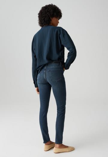 Узкие джинсы