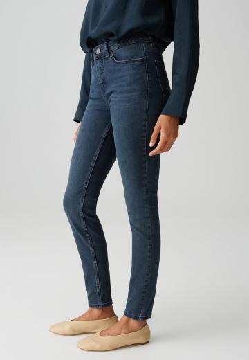 Узкие джинсы