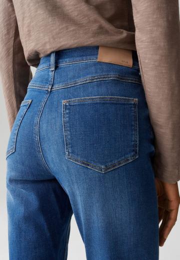 Прямые джинсы