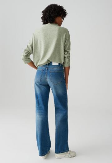 Прямые джинсы