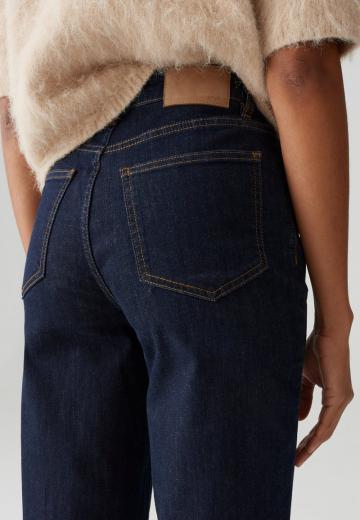 Короткие джинсы