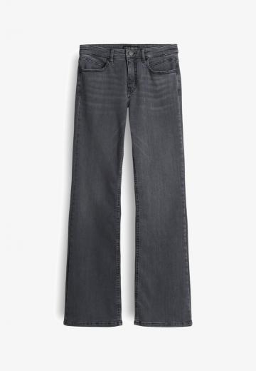 Клешеные джинсы