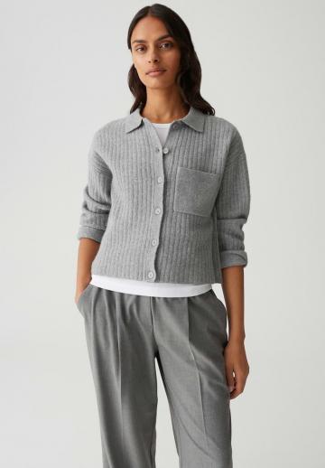 Вязаная кофта