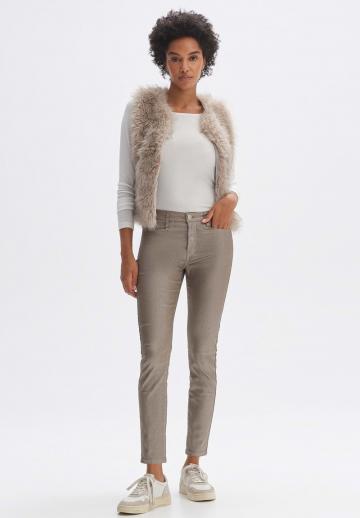 Короткие джинсы