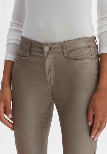 Короткие джинсы