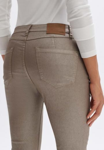 Короткие джинсы