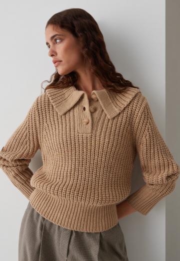 Пуловер с воротником поло