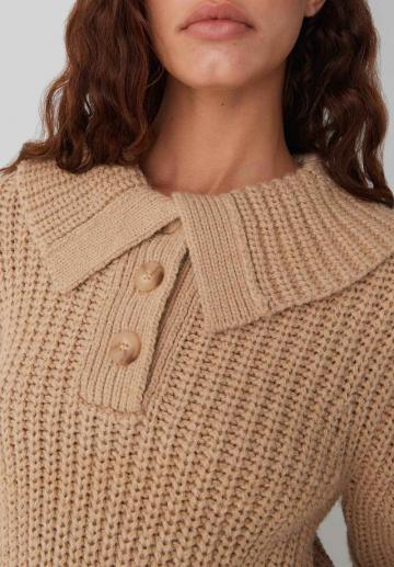 Пуловер с воротником поло