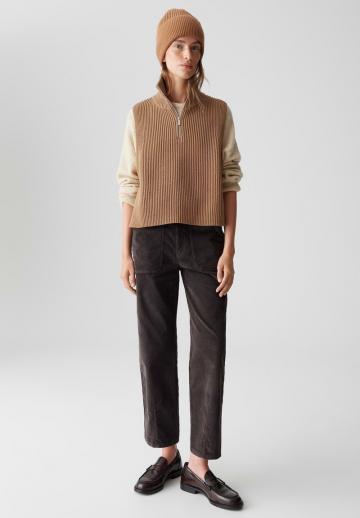 Пуловер без рукавов