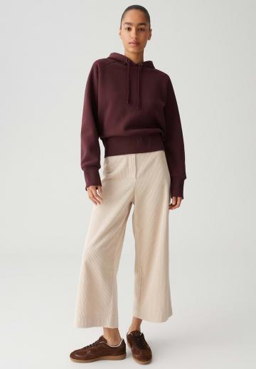 Пуловер с капюшоном