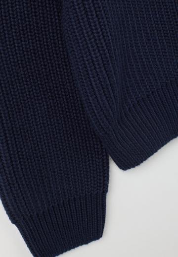 Вязаная кофта