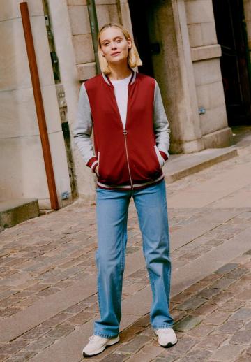 Прямые джинсы