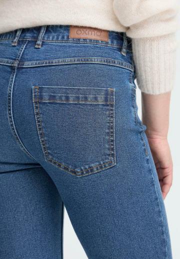 Узкие джинсы