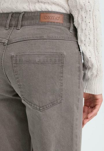 Короткие джинсы