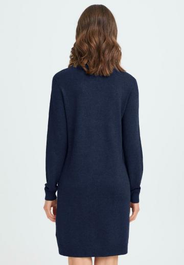 Вязаное платье