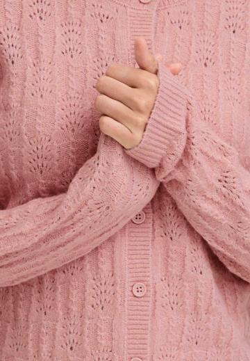 Вязаная кофта