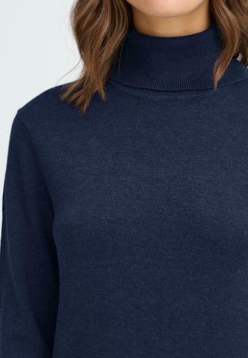 Вязаное платье