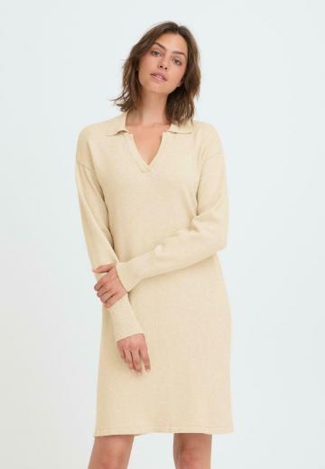 Вязаное платье