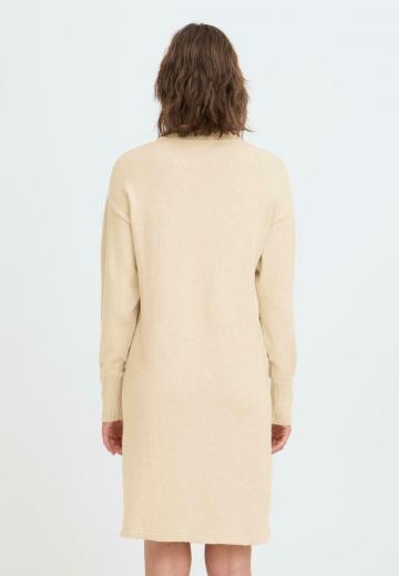 Вязаное платье