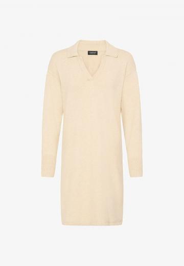 Вязаное платье