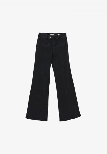 Клешеные джинсы