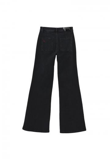 Клешеные джинсы