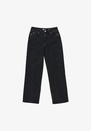 Клешеные джинсы