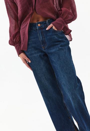 Клешеные джинсы