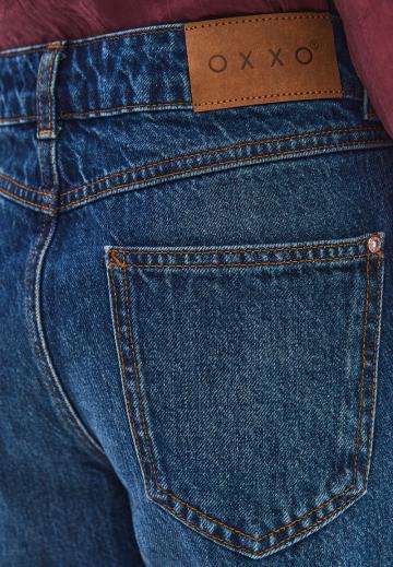 Клешеные джинсы