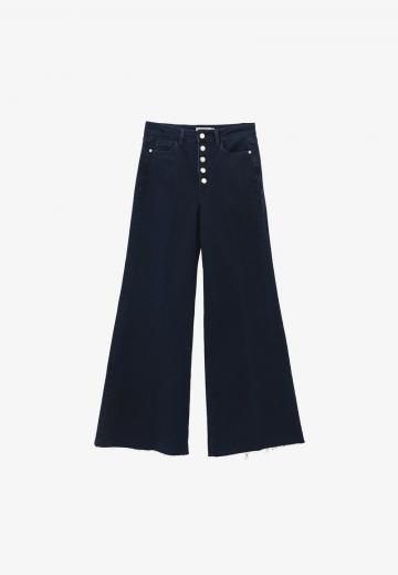 Клешеные джинсы