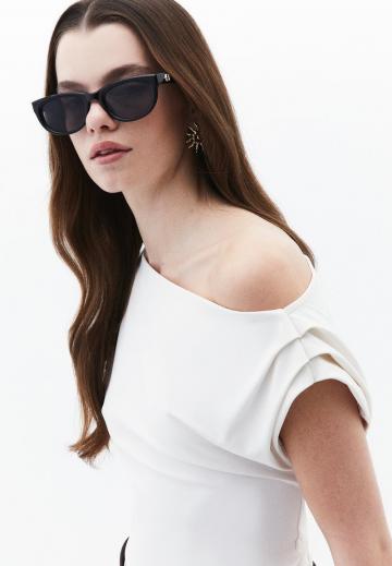 Блузка без рукавов