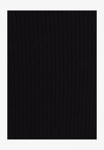 Топ на бретельках