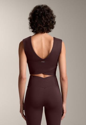 Спортивный топ