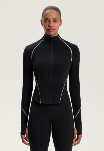 Спортивная куртка