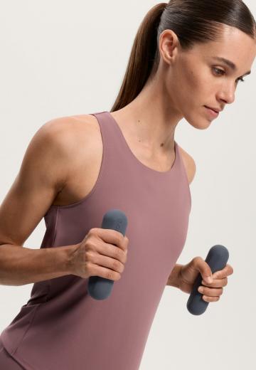 Спортивный топ