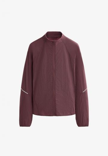 Спортивная куртка