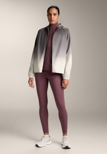 Спортивная куртка