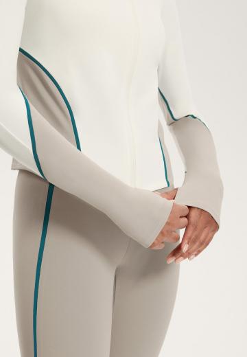 Спортивная куртка