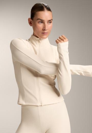 Спортивная куртка