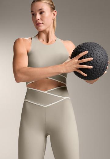 Спортивные штаны