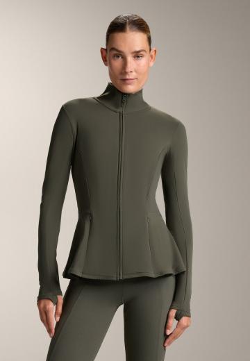 Спортивная куртка