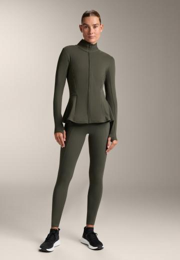 Спортивная куртка