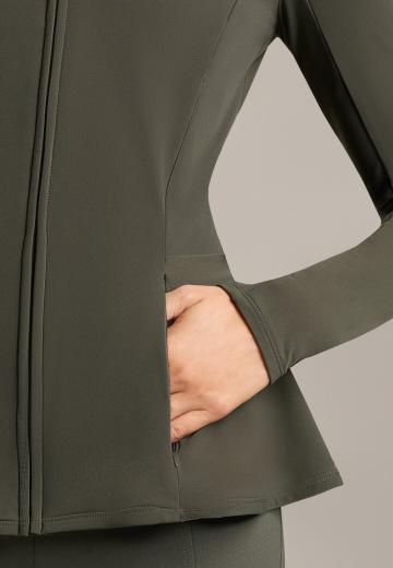 Спортивная куртка