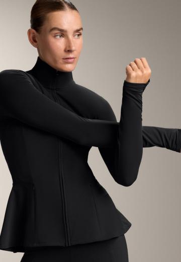 Спортивная куртка