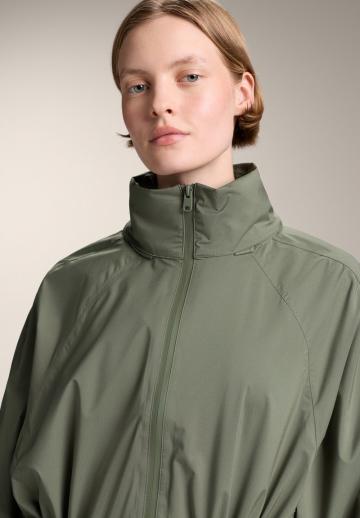 Спортивная куртка