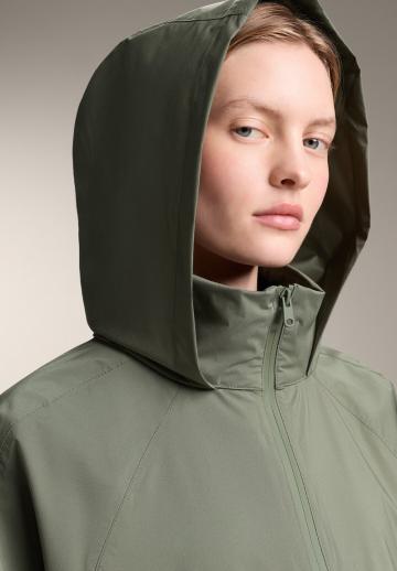 Спортивная куртка