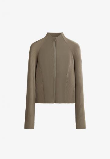 Спортивная куртка