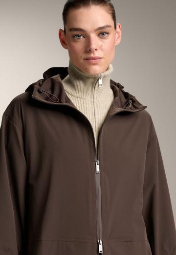 Спортивная куртка