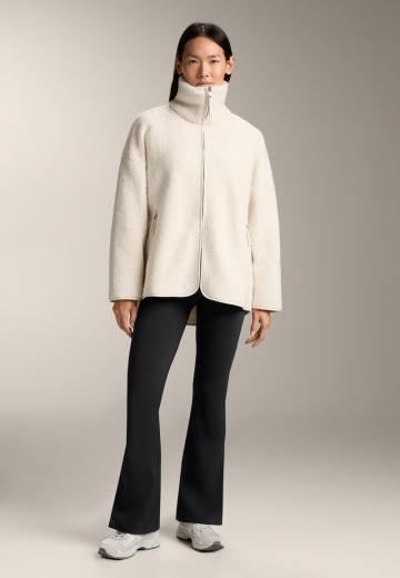 Спортивная куртка