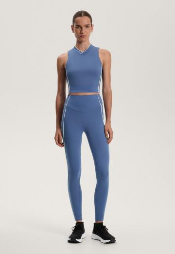 Спортивный топ